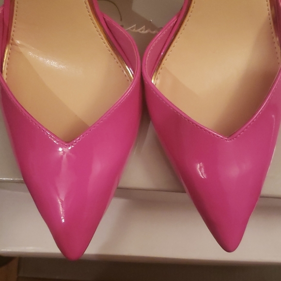 Jessica Simpson Pink Patent High Heels - Picture 4 of 4